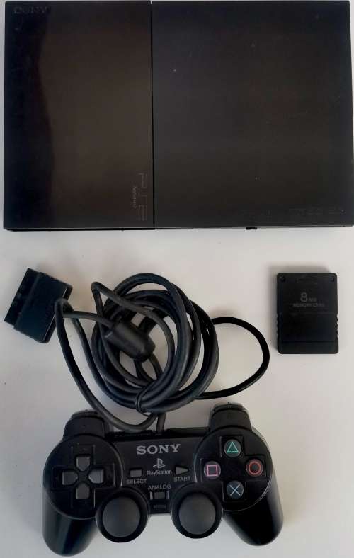 Sony PlayStation 2 Slim + One Controller