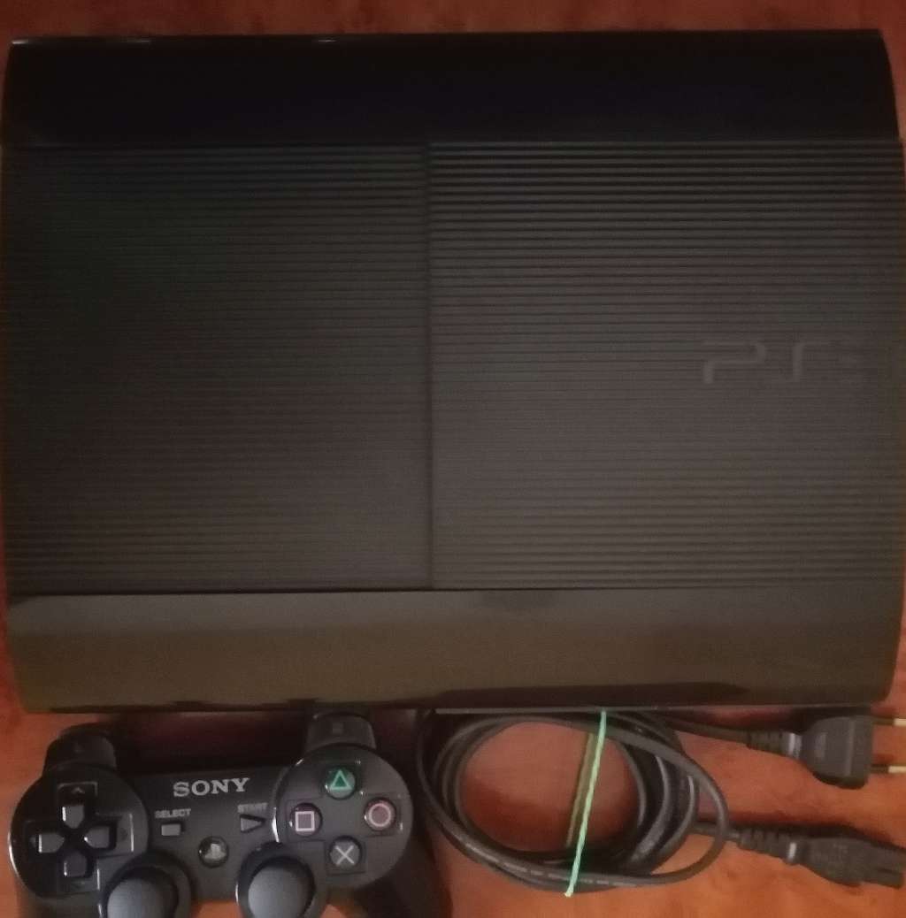 PLAYSTATION 3 500 GB CONSOLE