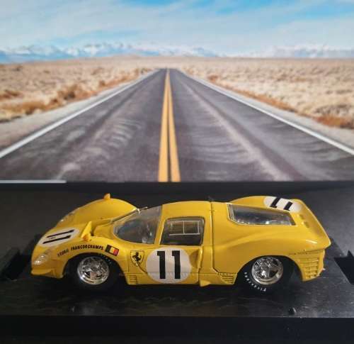 Brumm S015 Ferrari 330 P4