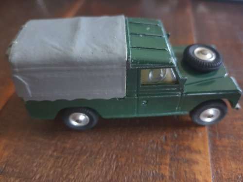 Corgi Land Rover 109