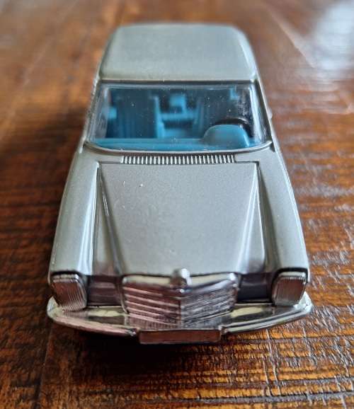 Corgi 285 Mercedes Benz 2400