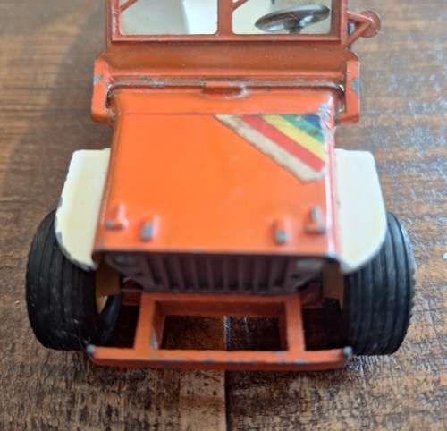 vintage britains jeep 1976 and included is  britains 1982 orange cargo trailer