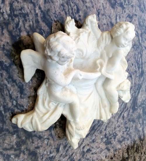 Antique style plaque of Two Angels