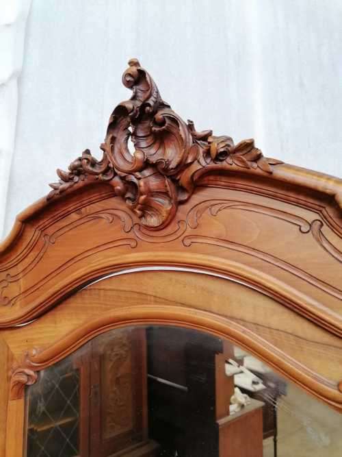 Antique French Louis XV walnut marble top dressing table with mirror