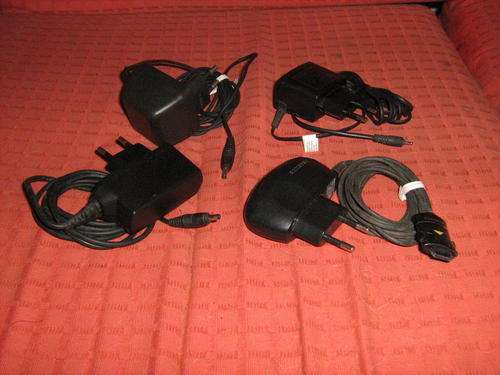 4 CELL CHARGERS 3 NOKIA 1 SAMSUNG