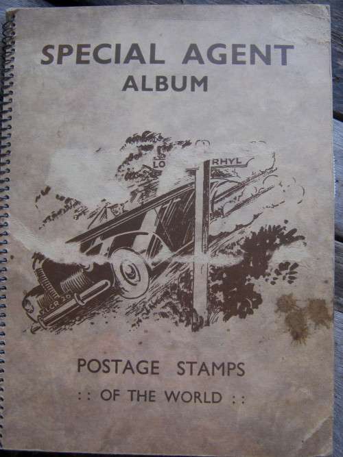 "SPECIAL AGENT" STAMP ALBUM - APPROX 1575 MIXED WORLD STAMPS