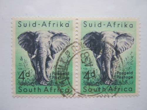 UNION - 1954 DEFIN ISSUE - 4d AFRICAN ELEPHANT - PAIR - USED WITH GOOD CANCELLATION