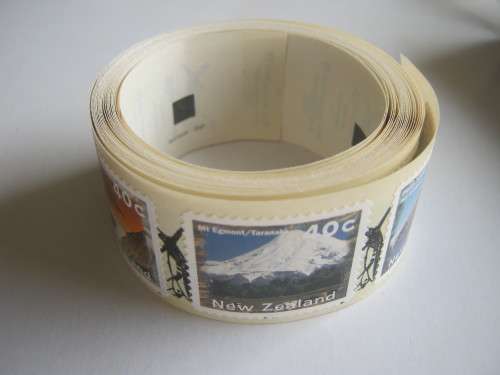 NEW ZEALAND -  1996 NEW ZEALAND SCENARY - BOX OF 100 x SELF-ADHESIVE STAMPS