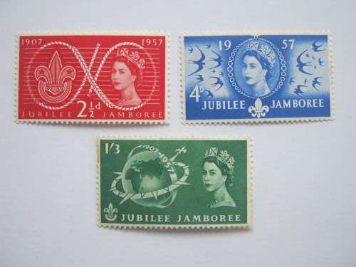 **R1 START** GB QEII 1957 WORLD SCOUT JAMBOREE - FULL SET OF 3 - MNH