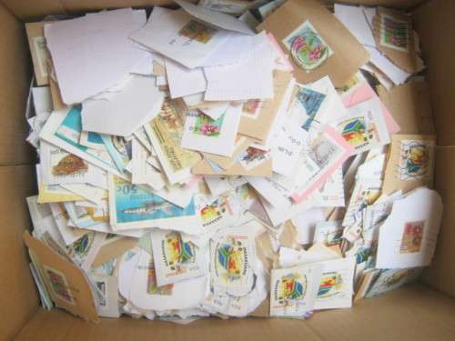 BOX OF RSA 1960 TO 2000 ON PAPER - LOTS OF DUPLICATION
