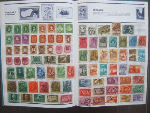 SG `WORLD COLLECTOR` STAMP ALBUM - MIXED WORLD - IN EXCESS OF 4000 STAMPS HERE - VERY GOOD CONDITION