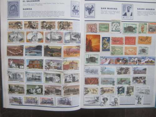 SG `WORLD COLLECTOR` STAMP ALBUM - MIXED WORLD - IN EXCESS OF 4000 STAMPS HERE - VERY GOOD CONDITION