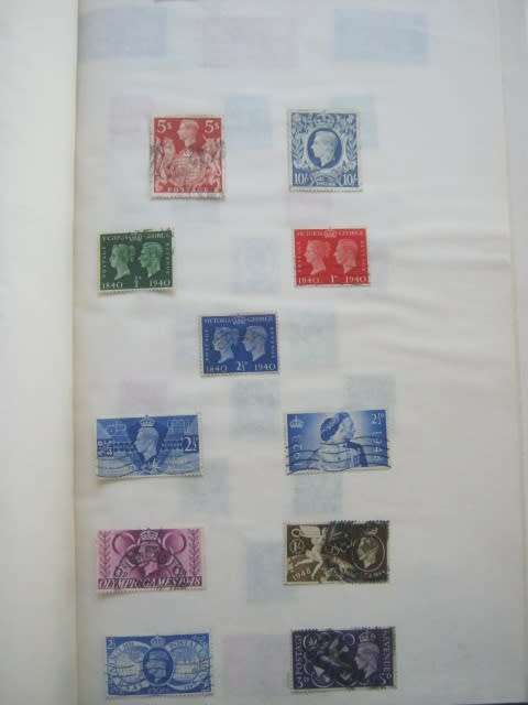 SPRINGBACK TYPE STAMP ALBUM - MIXED WORLD - STRONG ON SOUTHERN AFRICA BUT NO UNION/RSA