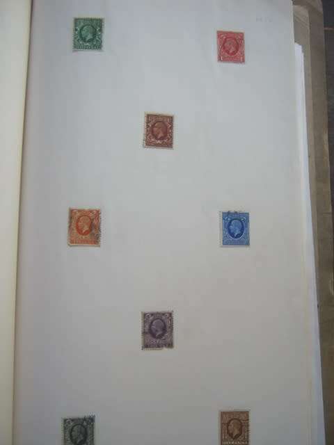 SPRINGBACK TYPE STAMP ALBUM - MIXED WORLD - STRONG ON SOUTHERN AFRICA BUT NO UNION/RSA