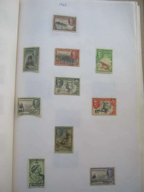 SPRINGBACK TYPE STAMP ALBUM - MIXED WORLD - STRONG ON SOUTHERN AFRICA BUT NO UNION/RSA