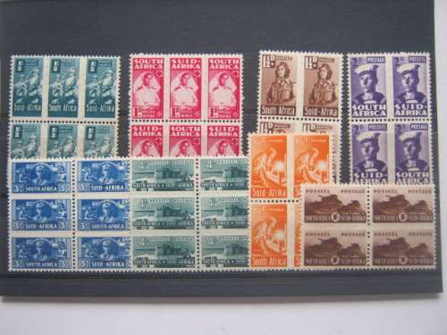 UNION - 1942-44 WAR EFFORT (REDUCED SIZE) - FULL SET IN DOUBLE UNITS - MNH