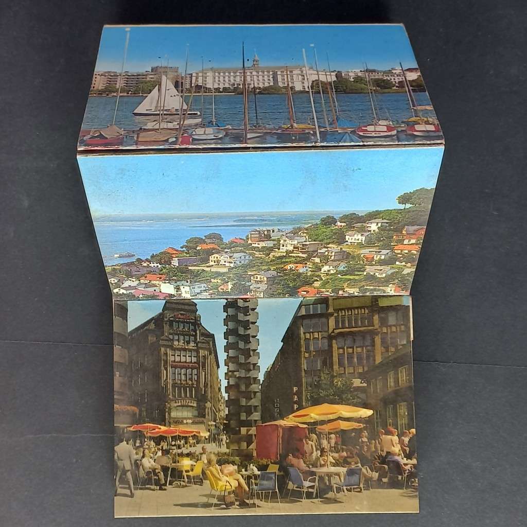 Hamburg - Souvenir Booklet of 24 colour photographs
