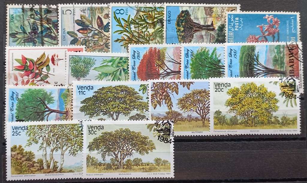 THEMATICS - TREES - 38 STAMPS - BID PER STAMP