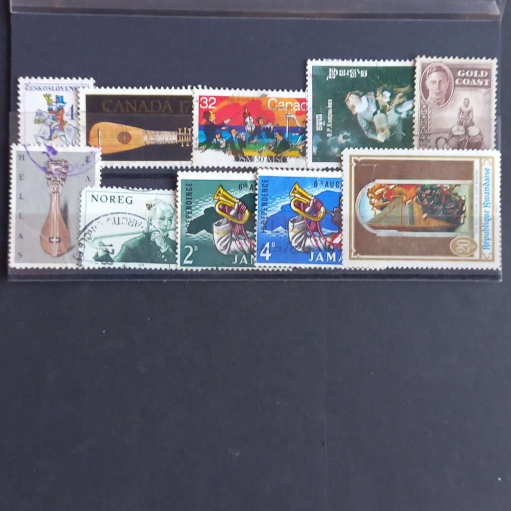 Thematics - Musical Instruments - 10 stamps - no duplication