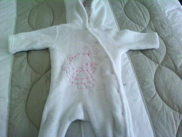 WOOLLEN BABY GROW size 3-6 months