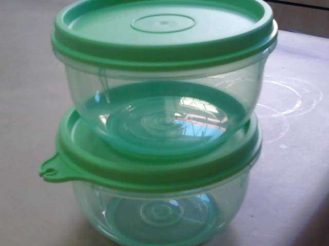 TUPPERWARE- SMALL FRIDE MATES  you wont find these from tupperware anymore