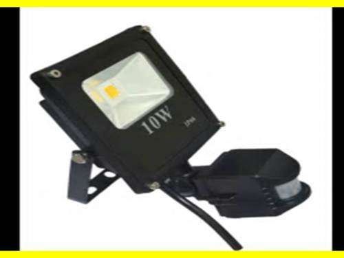 10W PIR MOTION SENSOR FLOOD LIGHTS