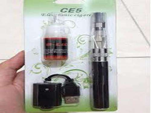 E-CIGARETTE COMPLETE WITH AUTOMIZER WALLPLUG AND FREE JUICE