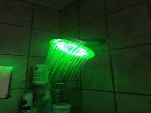 8' SHOWER TEMPERATURE SENSITIVE BATHROOM SHOWER HEAD WITH COLOR FUTURES (RGB)
