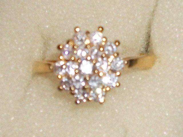 MAD XMAS OFFER!!!DESIGNER GOLD FUSION CLUSTER RING WITH SIM DIAMONDS SIZE 8 ,9 & yes size 10