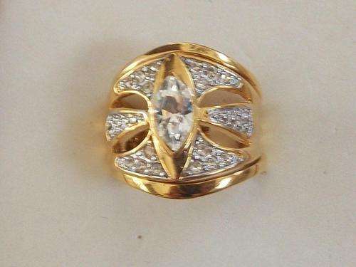 GOLD FUSION DESIGNER 3 PIECE RING WITH LOTS OF SIM DIAM ADDED SIZE 7,8,9 (FREE IMPORT COSTS)