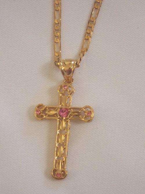 STUNNING HIGH CLASS GOLD FUSION 2MM FIGARO CHAIN AND CROSS WITH SIM PIENK GEMS(4 OFF!!!FREE IMPORTS)