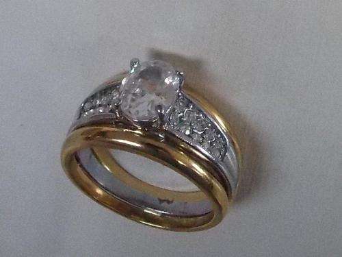 STUNNING GOLD FUSION 2 TONE LOOKS LIKE 3 PIECE SIM DIAMOND RING SIZE 10