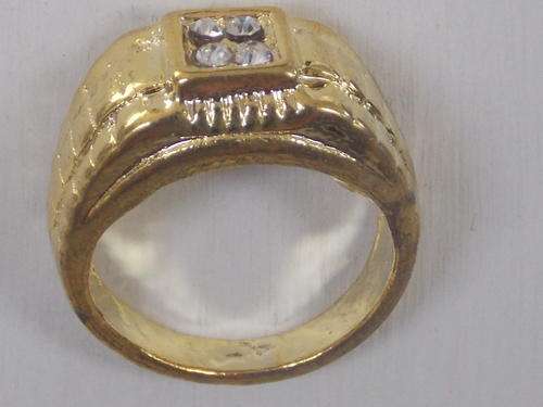 GOLD FILLED MENS RING WITH SIM DIAMONDS SIZE 19(9) super special!!!!!!!
