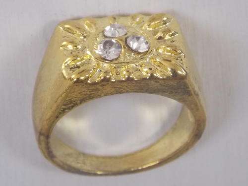 GOLD FILLED MENS RING WITH SIM DIAMONDS SIZE 19(9) super special!!!!!!!