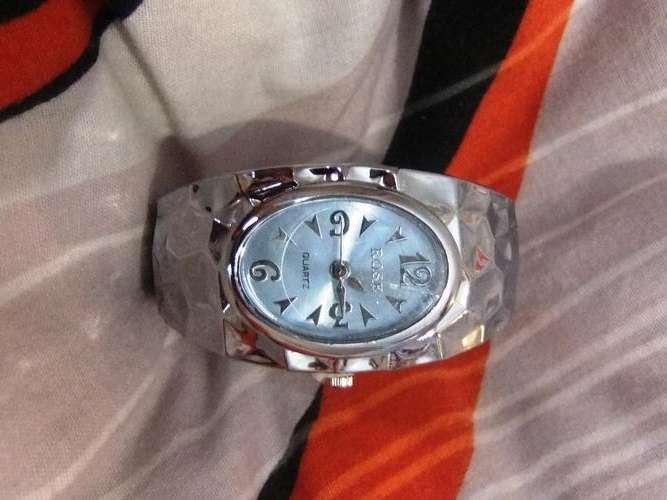 FANCY SILWER PLATED ROSE QUARTS LADYS WATCH