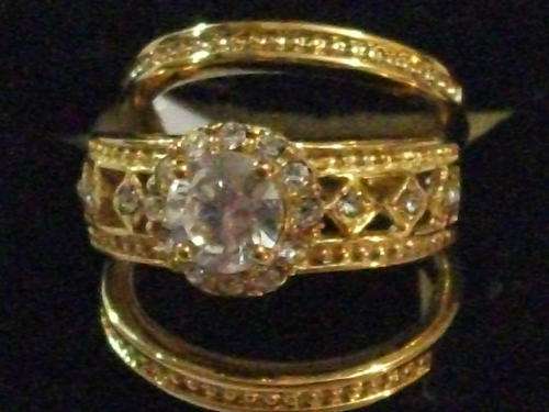 LAST ONE!!!! INTERNATIONAL IMPORTED GOLD FUSION 3 PIECE RING SIZE 6