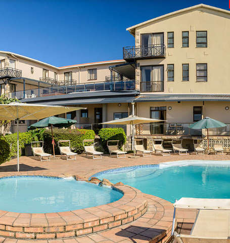 4 Night Stay @  Margate Beach Club, Midweek 12-16 November 2018, Sleep 4