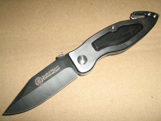 LIFE SAVING 3-IN-1 RESCUE knife !