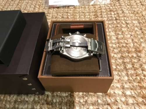 ***NO RESERVE*** BREITLING Chrono Avenger E13360 Titanium 44mm
