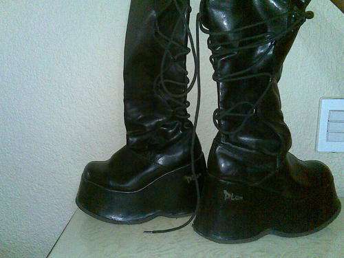 PLUM  black boots for ladies - 100% strong and very beautiful. They are size 7 (RSA)
