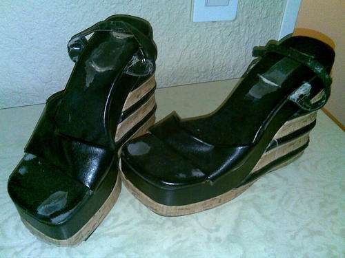 Black comfortable High heels for ladies with style - size 6(RSA)