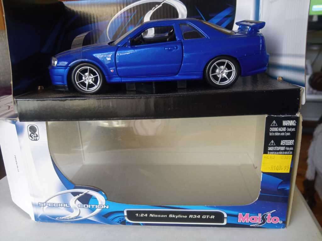 Nissan Skyline R34 GT-R