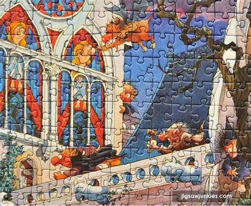 Heye `Castle of Horror` 2 000 piece puzzle by Loup