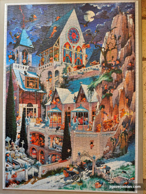 Heye `Castle of Horror` 2 000 piece puzzle by Loup