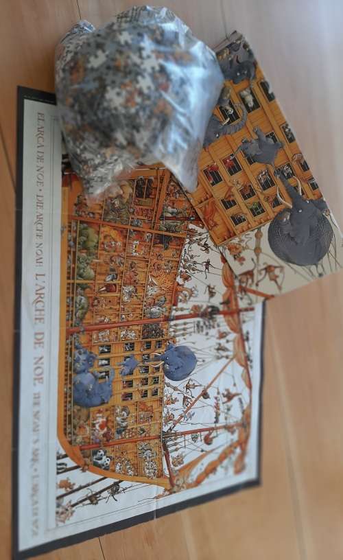 Heye `Noah`s Ark` 2 000 piece puzzle