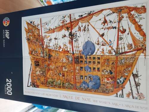 Heye `Noah`s Ark` 2 000 piece puzzle by Artist Loup