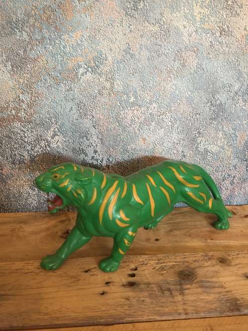 Cringer without battle armor Masters Of The Universe Motu