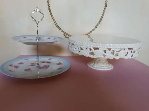 2x Cake stands