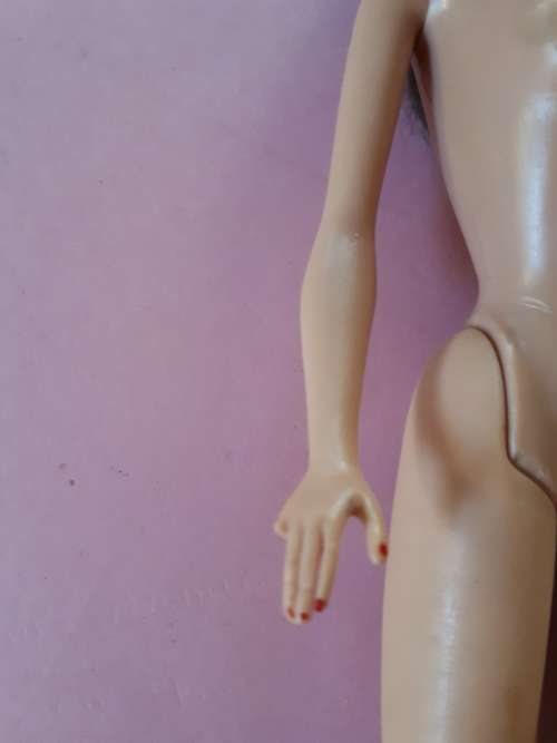 Vintage 1967 TNT barbie doll on straightleg body (TLC!!)