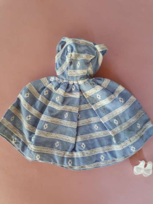 Vintage 1960 Barbie fashion-Suburban Shopper